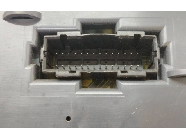 Панель приборов 1H6919033B Volkswagen Golf III