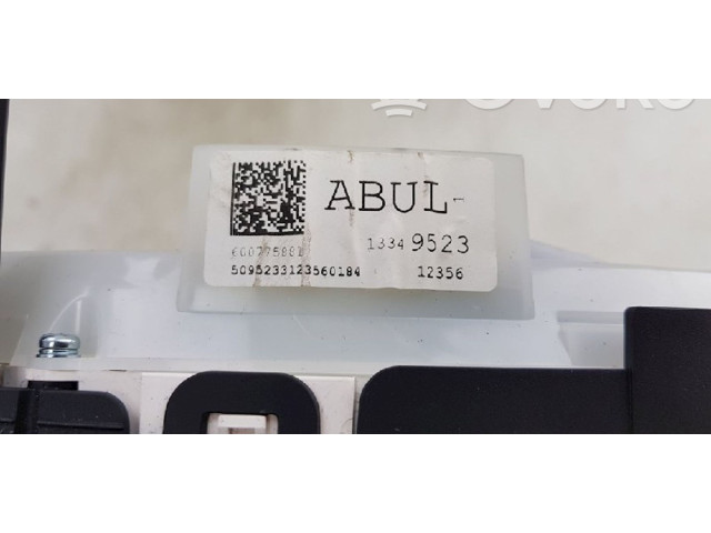 Панель приборов 13349523, 13349523   Opel Meriva B       