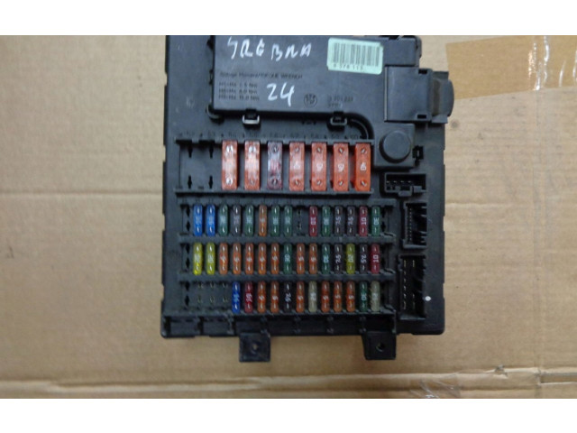 Блок предохранителей 8378113, 8378113   BMW Z4 E89    