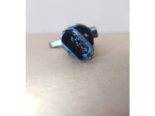 Топливная рампа 0445216050, 35032008F Maserati Ghibli