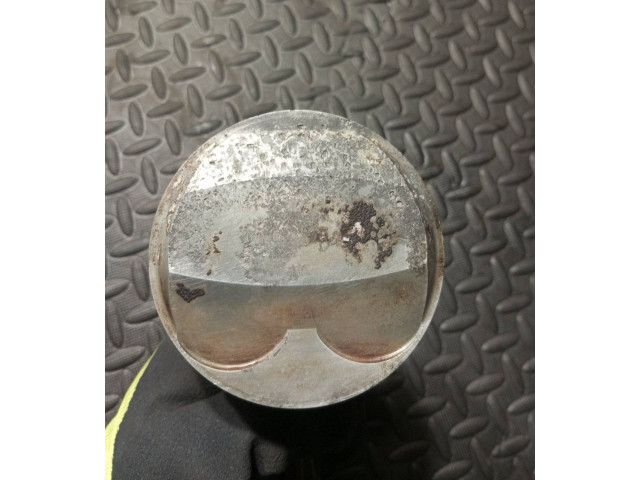 Píst 7838623 BMW M5 S85 B50AA