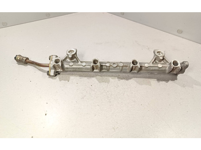 Топливная рампа Mitsubishi Colt