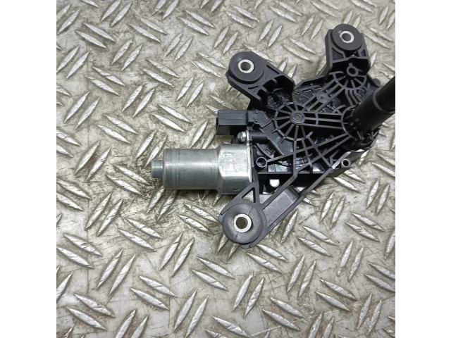 Моторчик заднего дворника 0390208013    Smart ForFour II W453