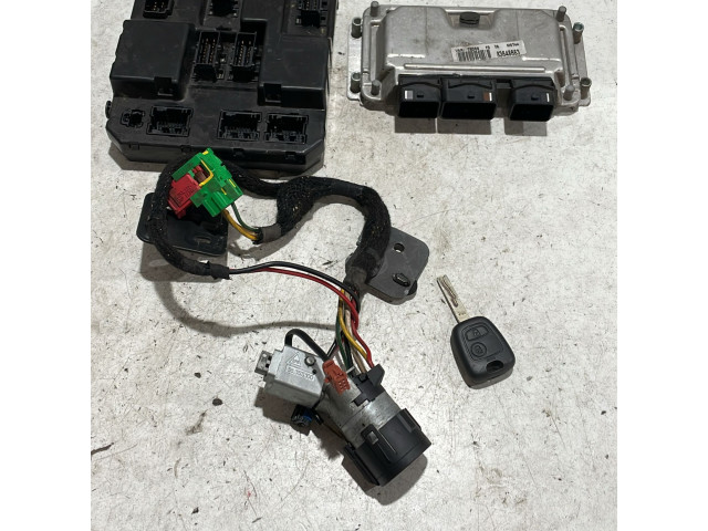 Řídící jednotka 0261208301, 0261208301 Peugeot 307 CC 2003