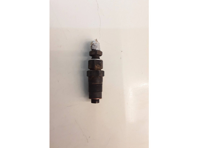 Vstřikovač    Mitsubishi Pajero     