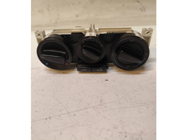 Блок управления климат-контролем    Skoda Octavia Mk1 (1U)