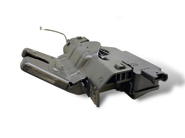 Zámek zadních dveří 8196401 BMW 3 E90 E91 2007