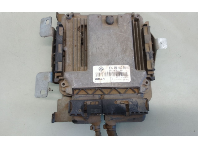 Řídící jednotka 03G906016DM   Volkswagen Caddy 2005