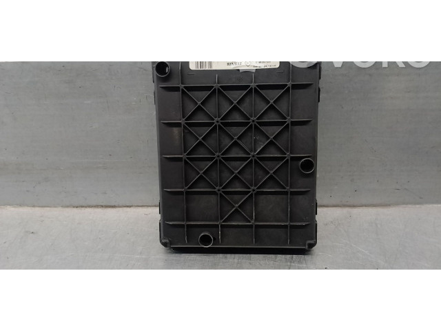 Pojistková skříňka Řídící jednotka BSM 7703297929, S108502300B Renault Megane I 1998