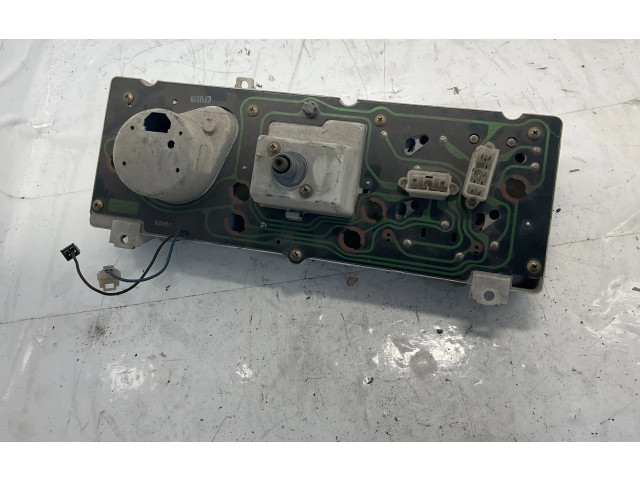 Přístrojová deska Nissan Patrol 260 1990