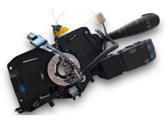 Блок комфорта 255679150R Renault Clio IV