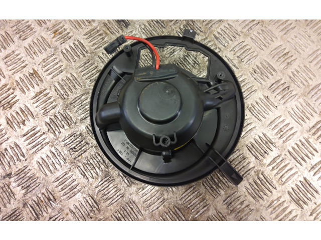 Вентилятор печки F997167J Skoda Yeti (5L)