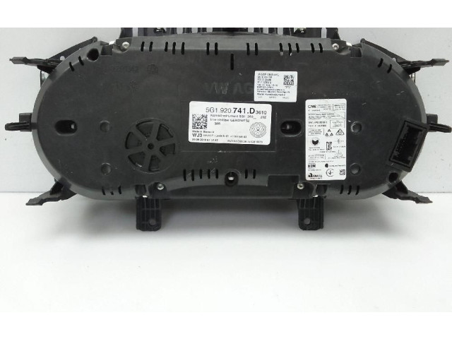 Панель приборов 5G1920741D Volkswagen Golf VII