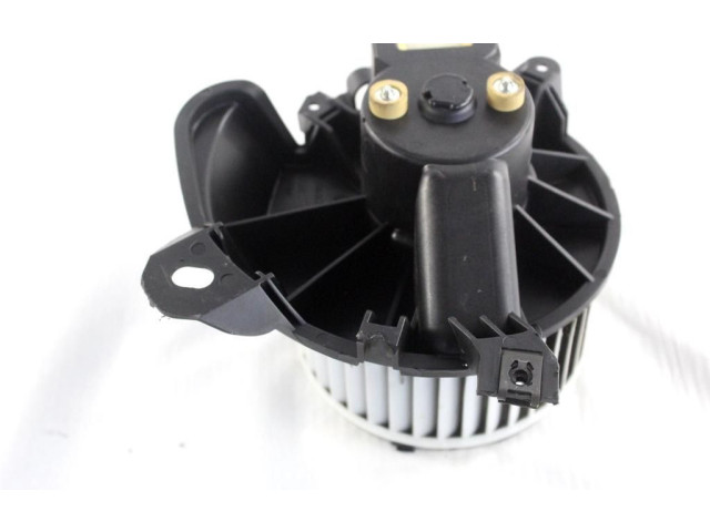 Вентилятор печки    77364956   Fiat Grande Punto