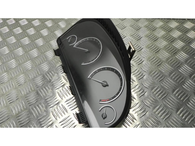 Přístrojová deska  BMW 7 F01 F02 F03 F04 2012 9220799, B838  