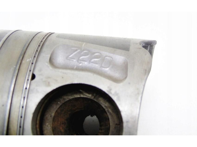  Поршень  10611389634  Opel Antara  