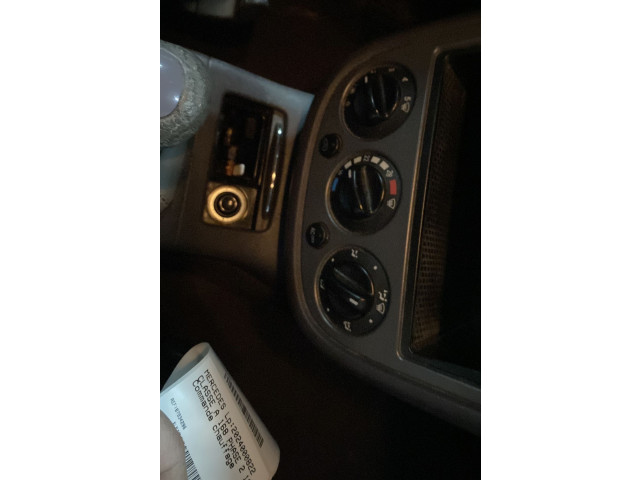 Блок управления климат-контролем 1688302285 Mercedes-Benz A W168