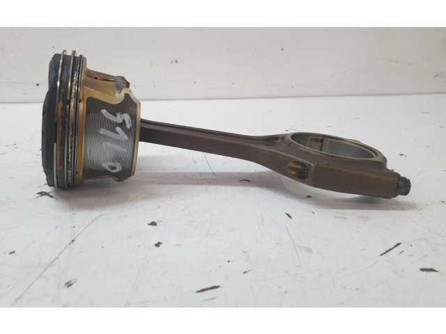 Шатун N46B18A 11247589535 BMW 3 E46