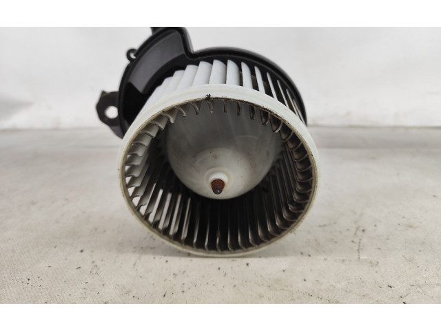 Вентилятор печки    252305, 507730100   Opel Combo D