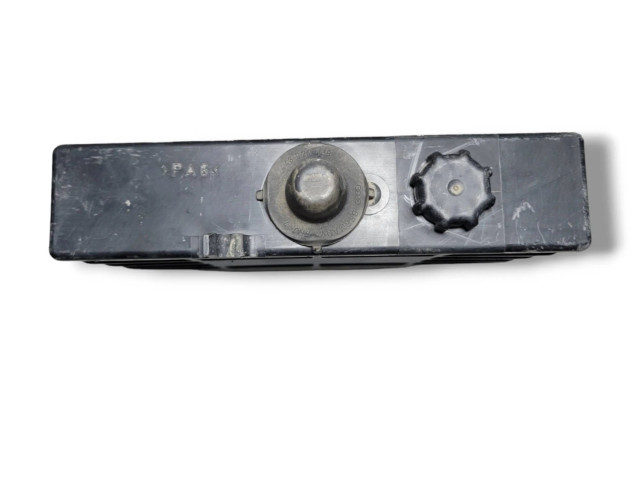 Блок управления коробкой передач 5DG00696234   Audi 80 90 S2 B4