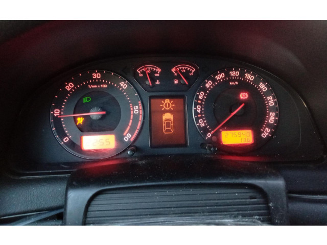 Панель приборов 3U0920841A, 3U0920841A Skoda Superb B5 (3U)