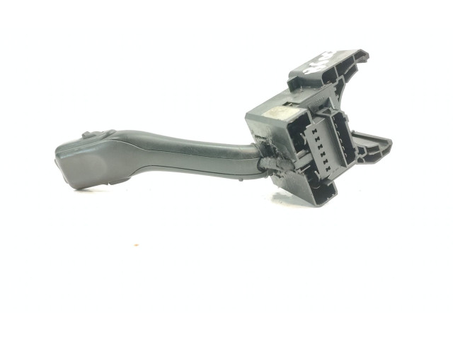 Ручка стеклоочистителей    Audi A6 S6 C4 4A