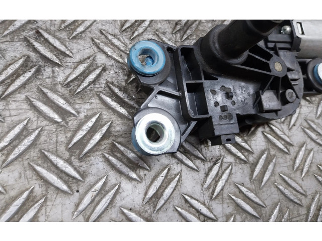 Моторчик заднего дворника     Volvo V70