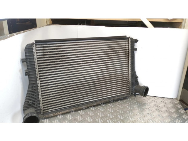 Интеркулер 1K0145803S, 0509890 Audi A3 S3 8P 1.8