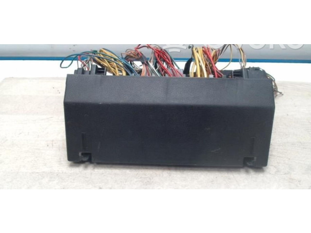 Блок предохранителей     Renault Clio I    