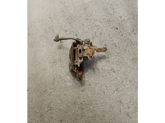 Zámek zadních dveří Subaru Forester SF 1998