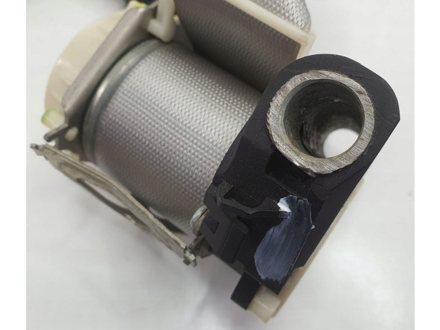 Третий рядный ремень безопасности