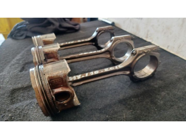  Поршень    Hyundai i10  