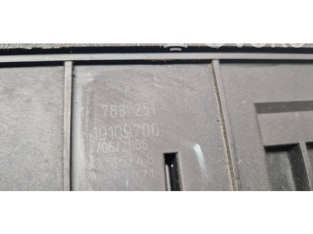 Блок предохранителей 12783251 Saab 9-3 Ver2