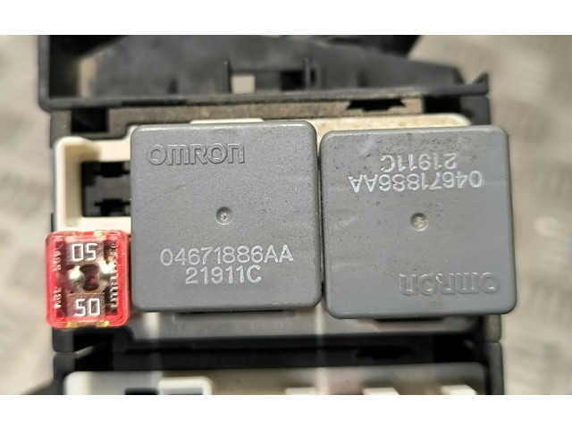 Блок предохранителей X90023300BL   Jeep Grand Cherokee    