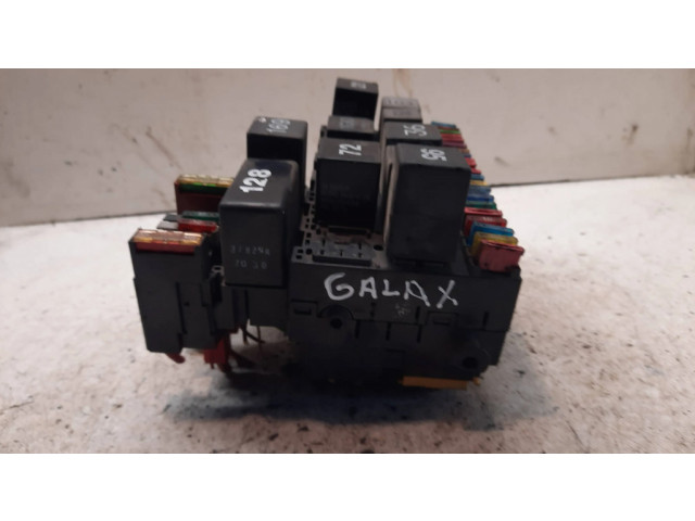 Блок предохранителей 7M0937025D Ford Galaxy