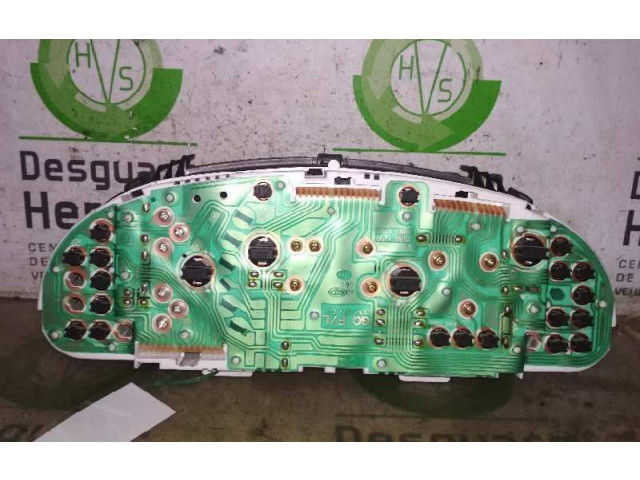 Přístrojová deska KIA Carnival 2005 0K52A55430A, 20050418