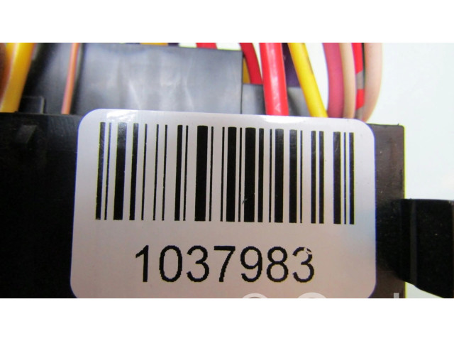 Блок предохранителей     Honda HR-V    