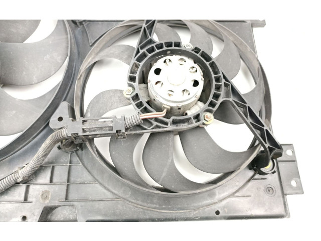 Вентилятор радиатора     1J0121207M, 1J0121205B    Audi TT Mk1 