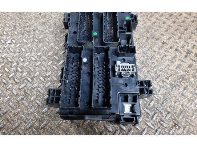 Блок предохранителей 68425203AB, P68425203AB   Jeep Grand Cherokee    