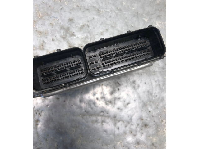 Блок управления двигателя 04C907309BB Skoda Fabia Mk3 (NJ)