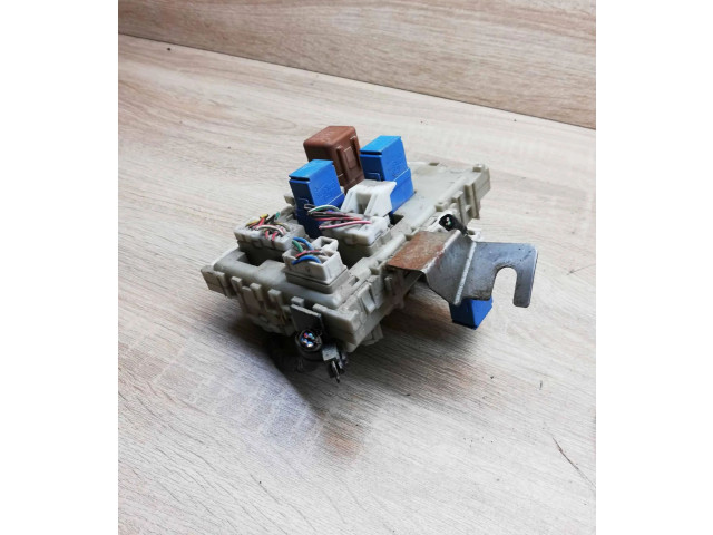 Pojistková skříňka 243504U100, 0810001 Nissan Almera N16 2000