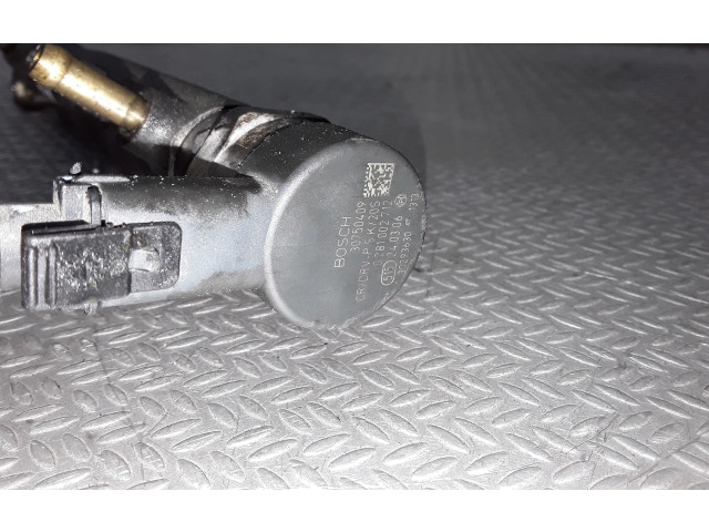 Топливная рампа 0445215023, 0281002712   Volvo V70  