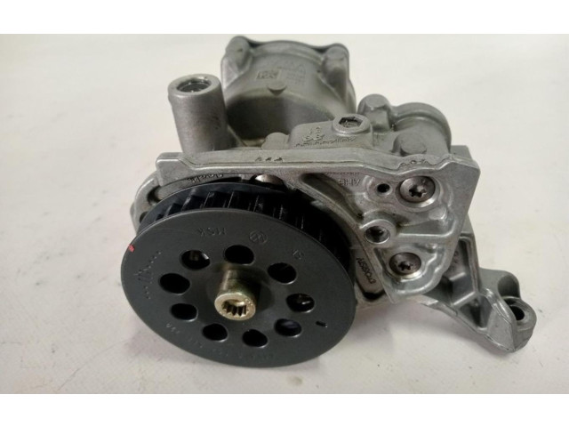 Масляный насос   04L145208K  Volkswagen Caddy 