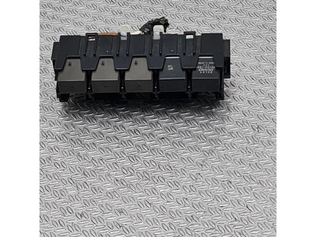 Блок предохранителей    Subaru Forester SJ    