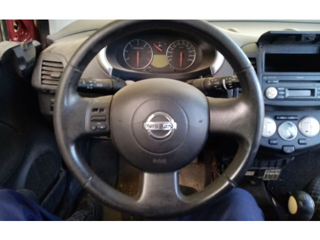 Volant Nissan Micra C+C 2006   