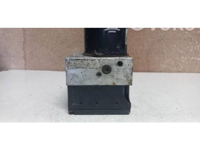 Блок АБС 9496942   Volvo  V70  2005 - 2008 года