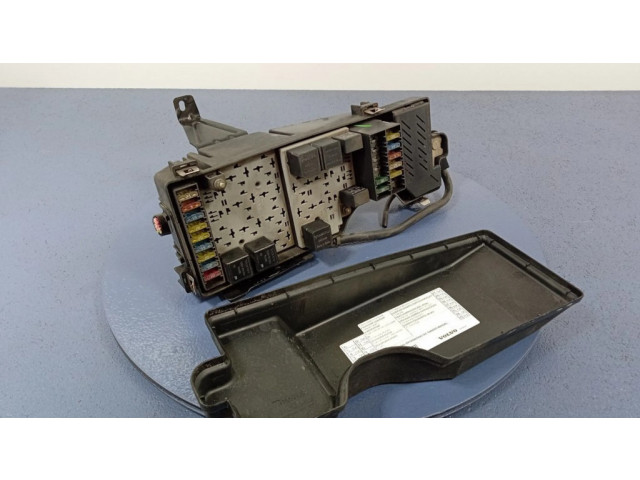 Блок предохранителей 9441607 Volvo S80