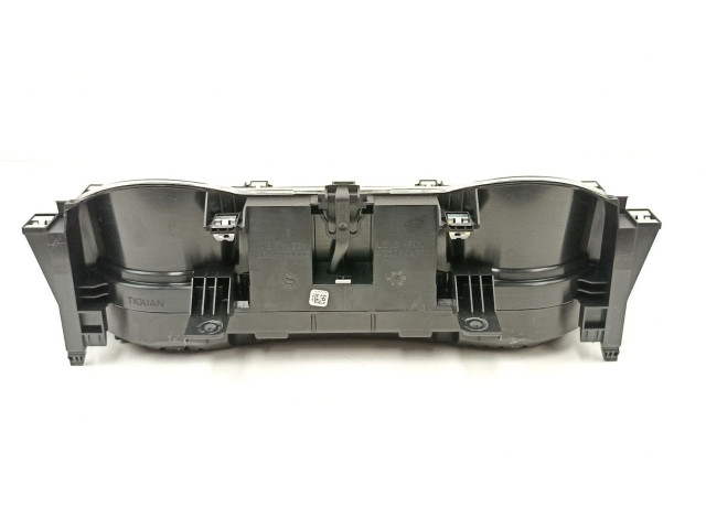 Přístrojová deska Volkswagen Tiguan 2016 5NA920741A