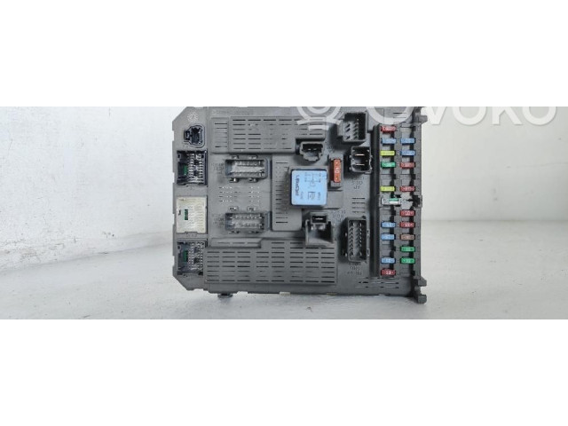 Pojistková skříňka Fiat Ulysse 2008