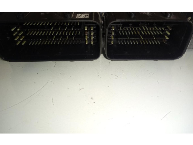 Блок управления двигателем Блок управления 9845780880   Opel Combo D